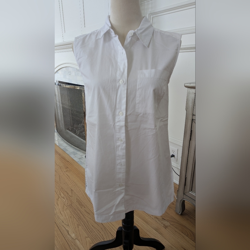 Japna White Sleeveless Button-Up Shirt